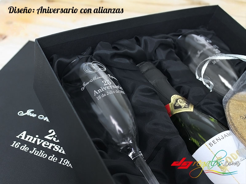 Copas de CAVA y CHAMPÁN personalizadas